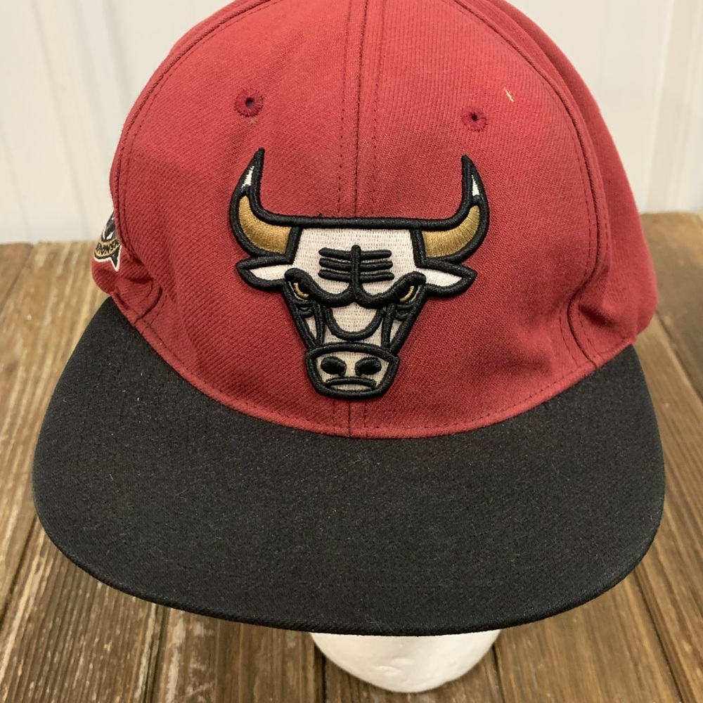 Mitchell & Ness Chicago Bulls Black Red Tan Snapback Hat